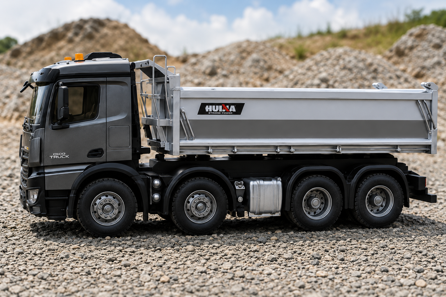 Huina 1536 PRO 1:14 RC Dump Truck | 13CH Construction Vehicle